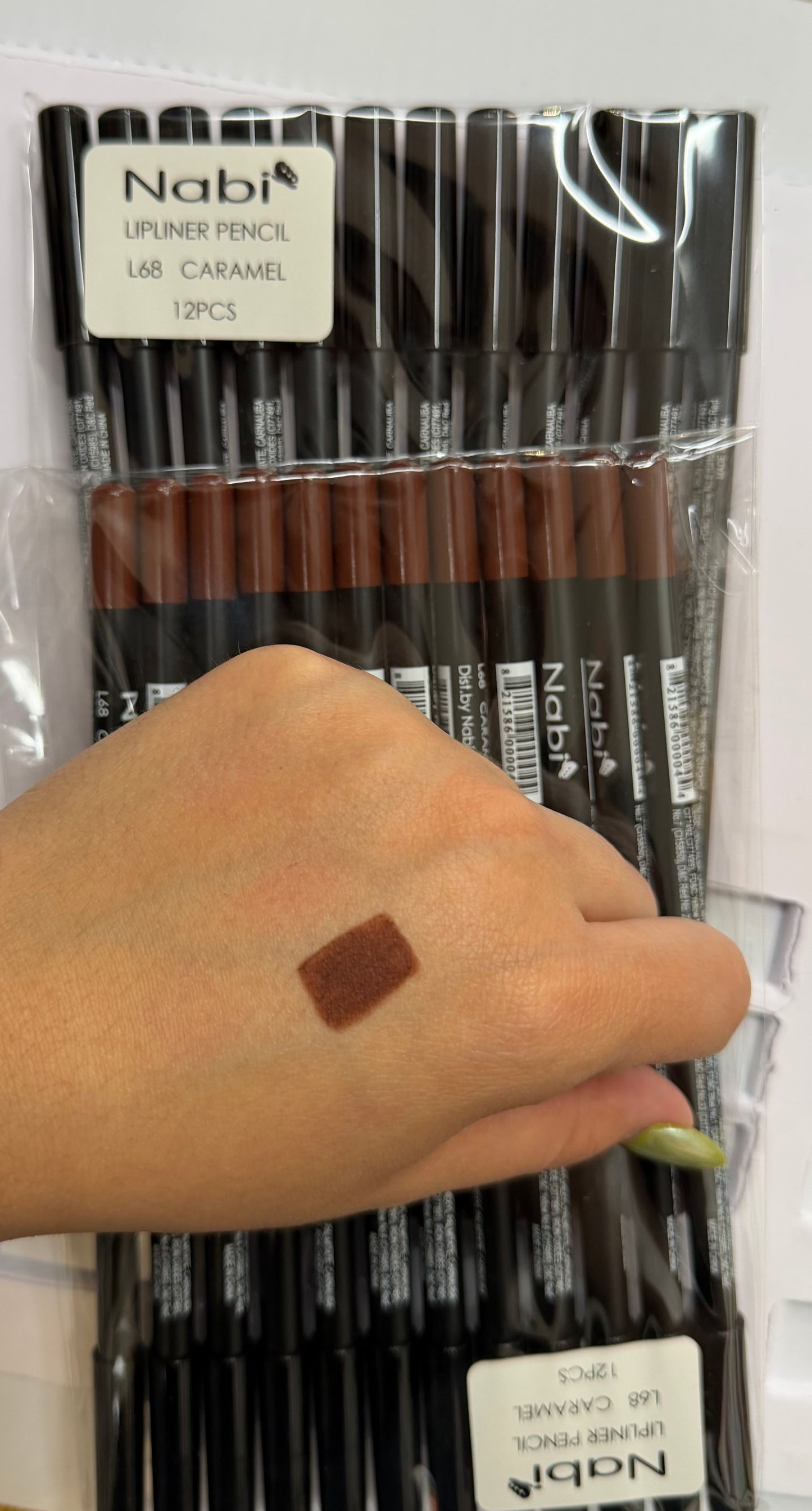 Lápiz delineador de labios NABI / Paquete de 12 unidades