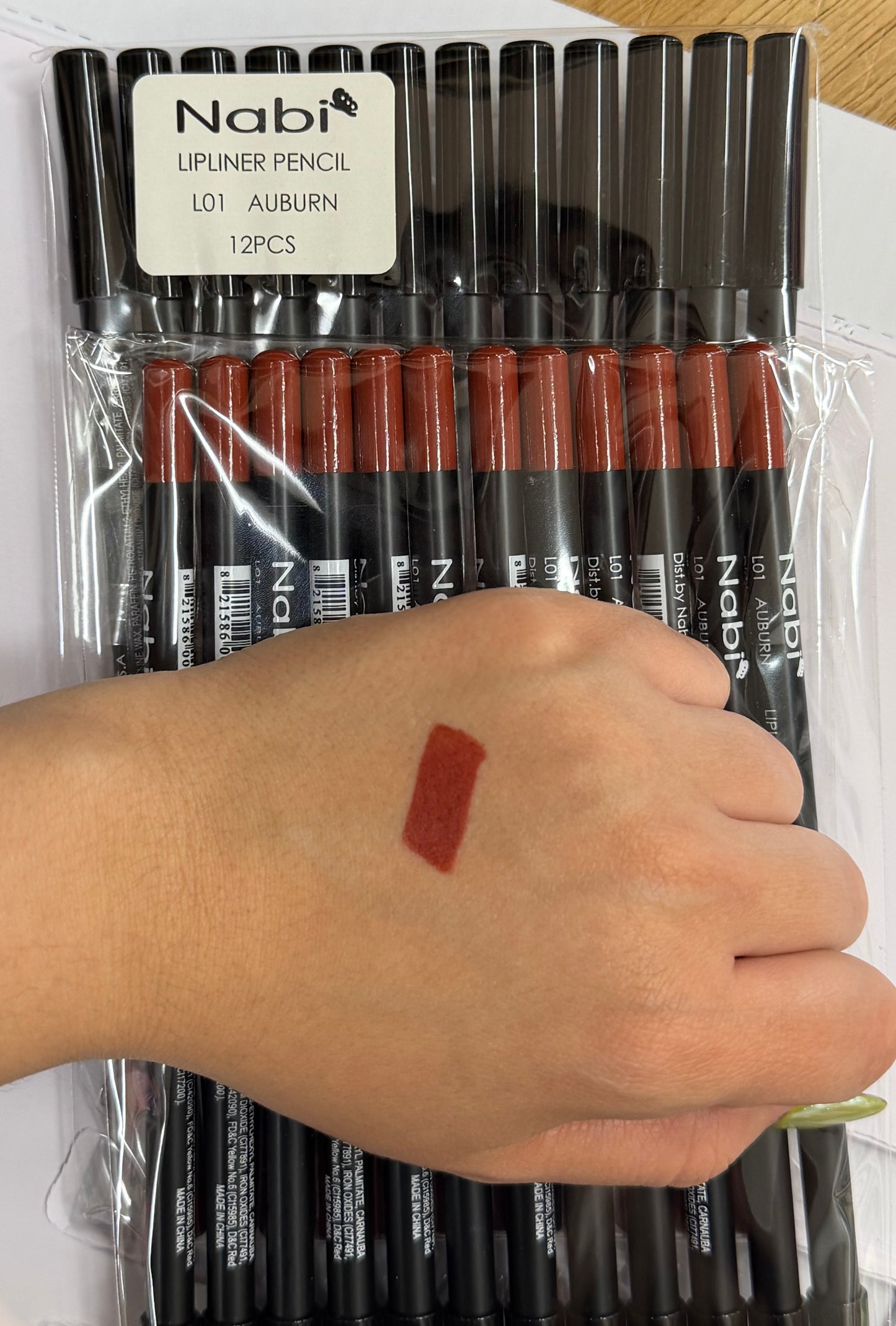Lápiz delineador de labios NABI / Paquete de 12 unidades