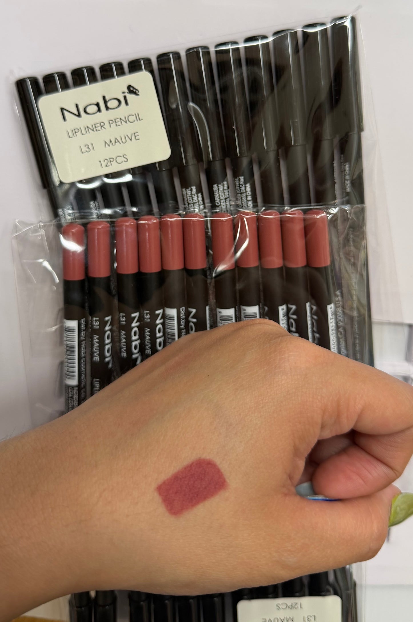 Lápiz delineador de labios NABI / Paquete de 12 unidades