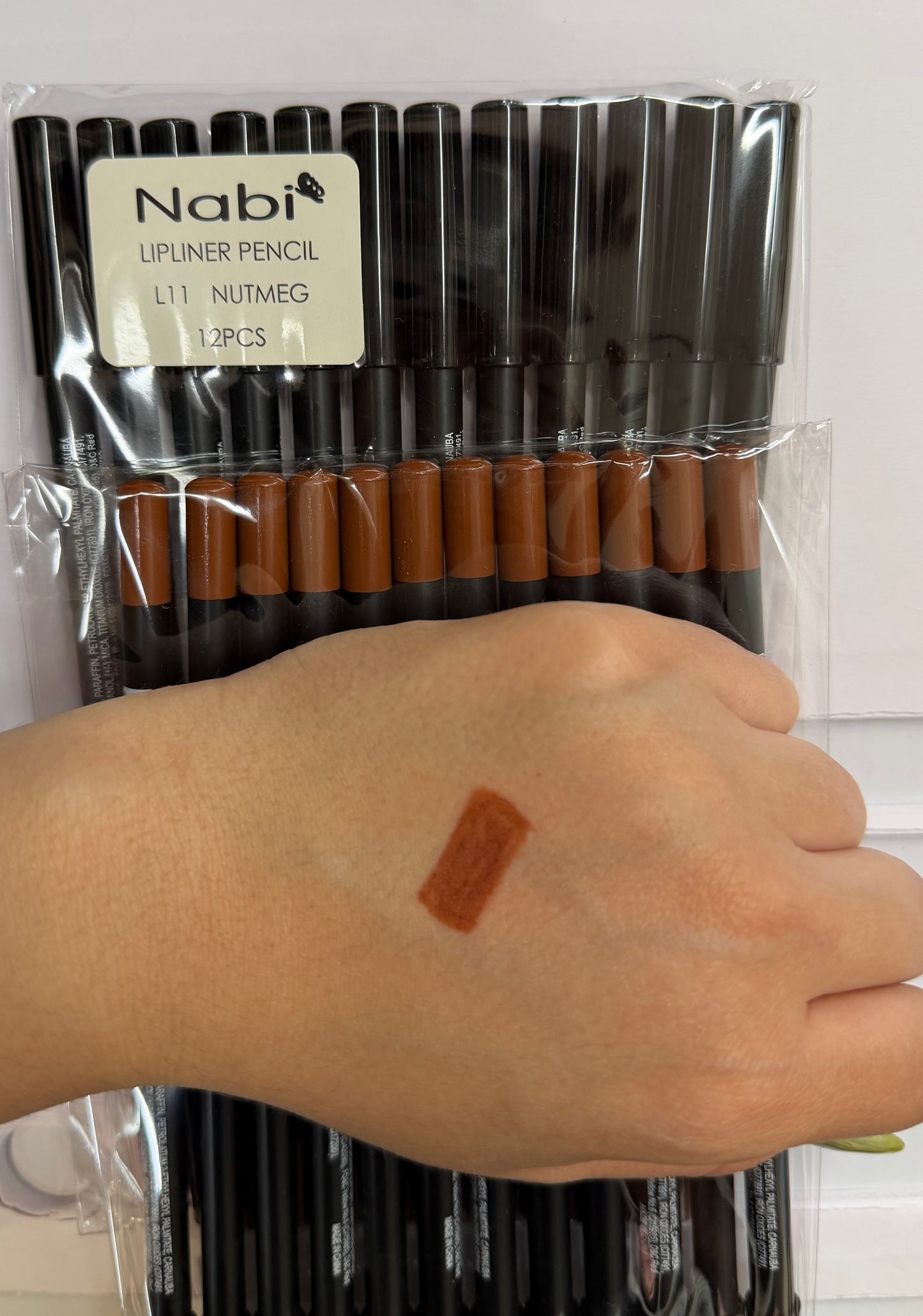 Lápiz delineador de labios NABI / Paquete de 12 unidades