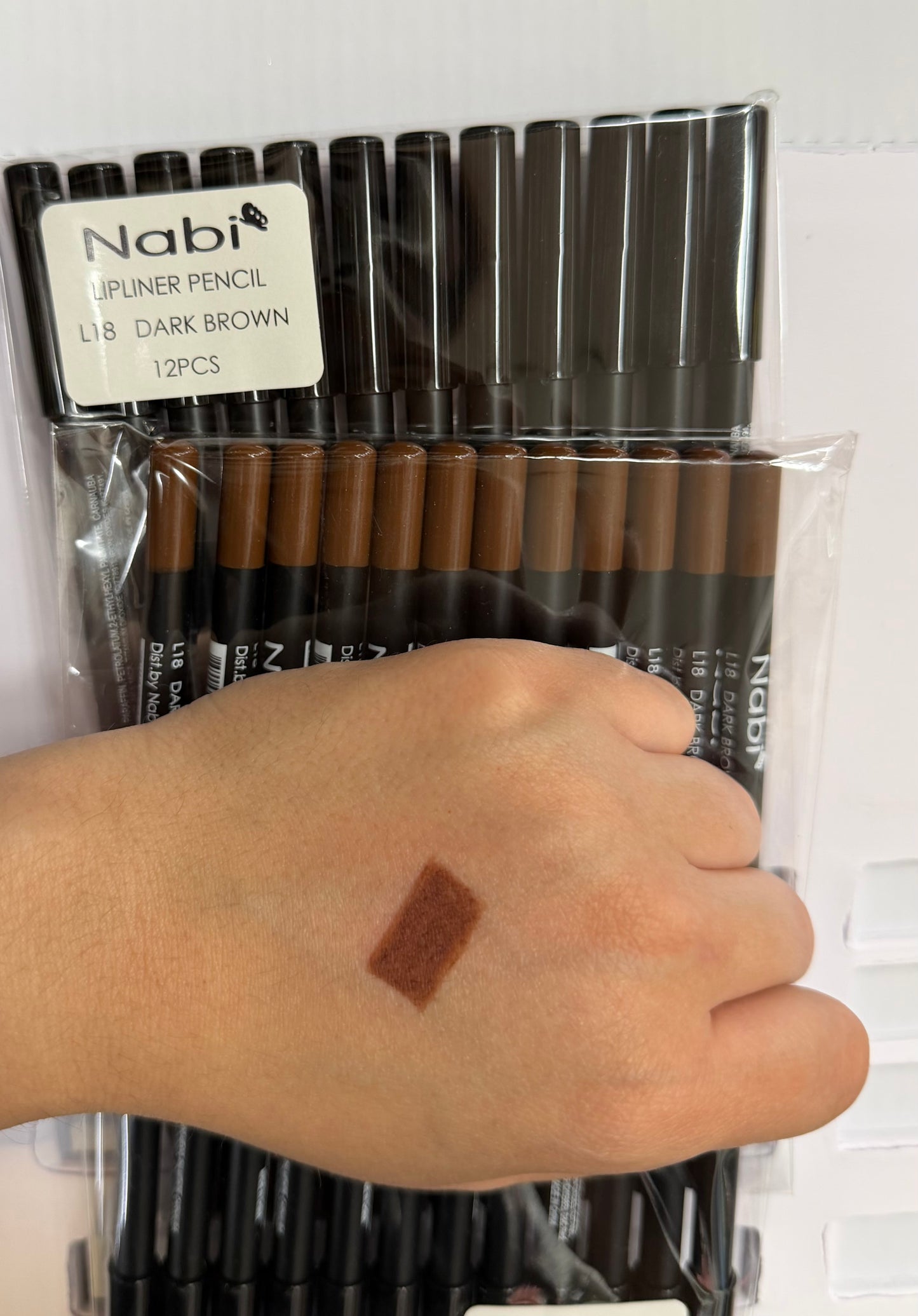Lápiz delineador de labios NABI / Paquete de 12 unidades