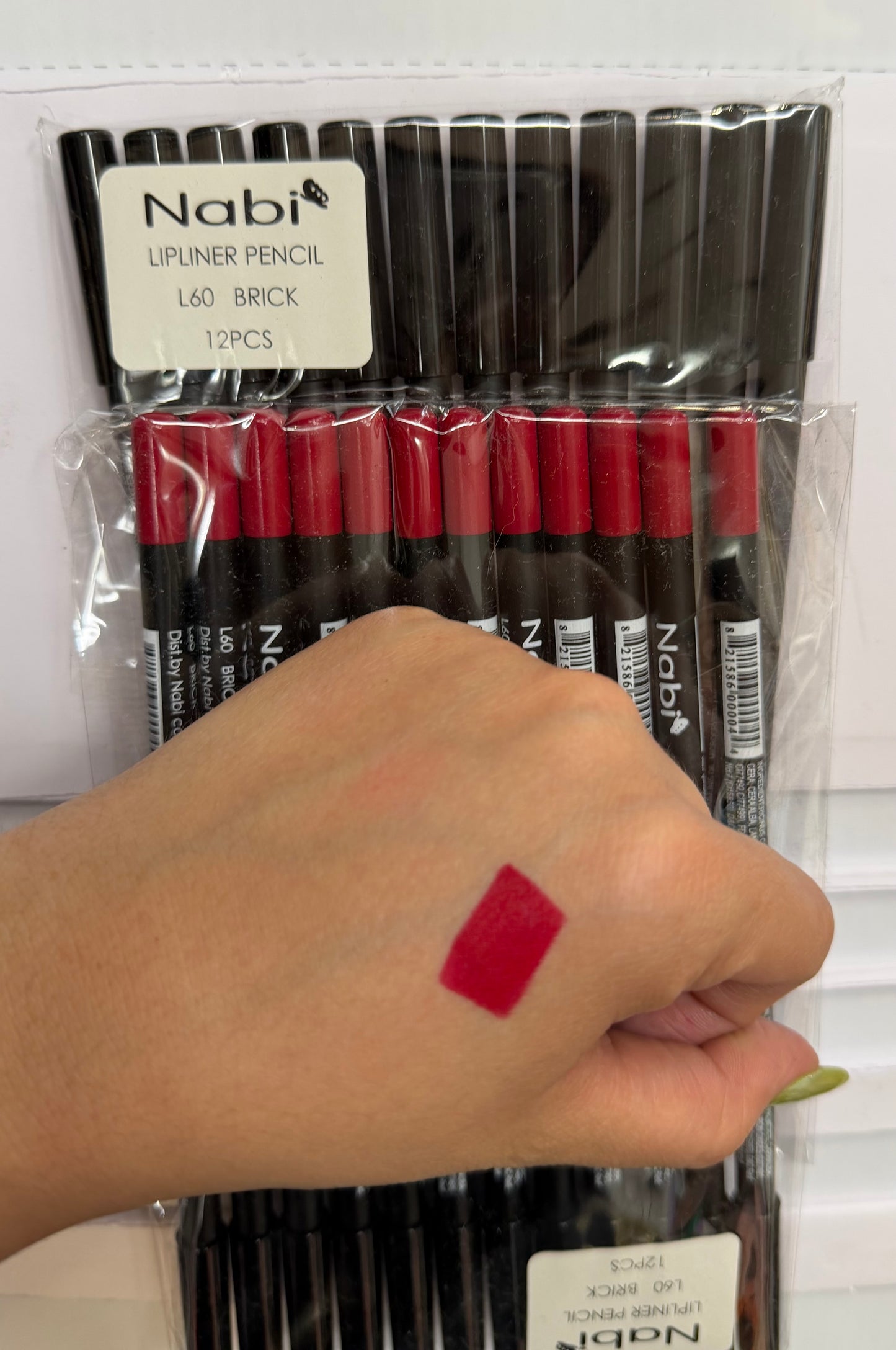 Lápiz delineador de labios NABI / Paquete de 12 unidades