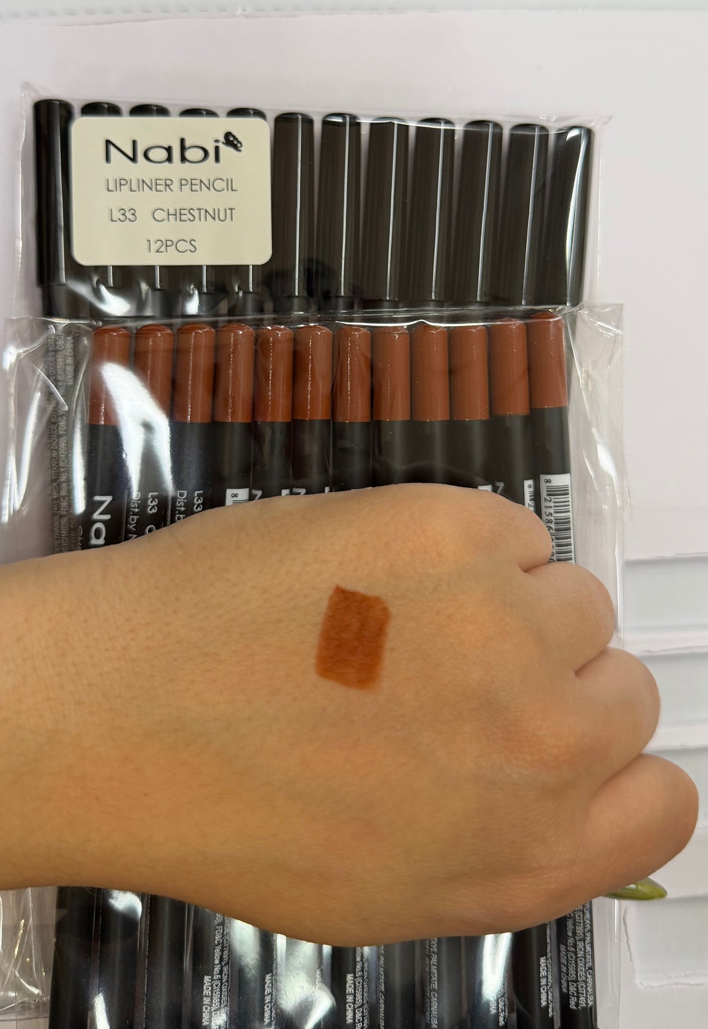 Lápiz delineador de labios NABI / Paquete de 12 unidades