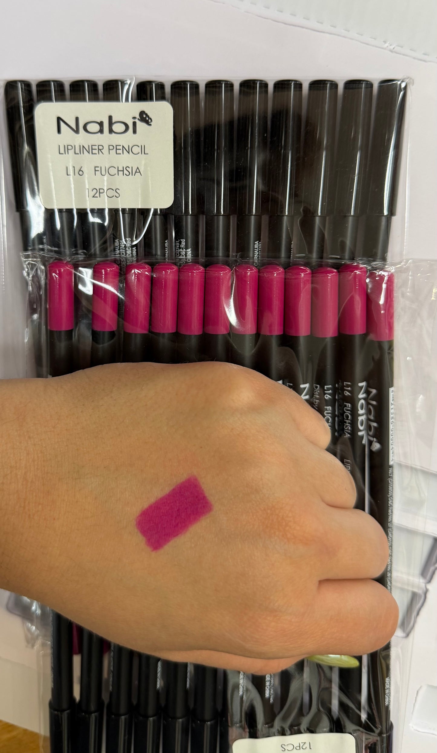 Lápiz delineador de labios NABI / Paquete de 12 unidades