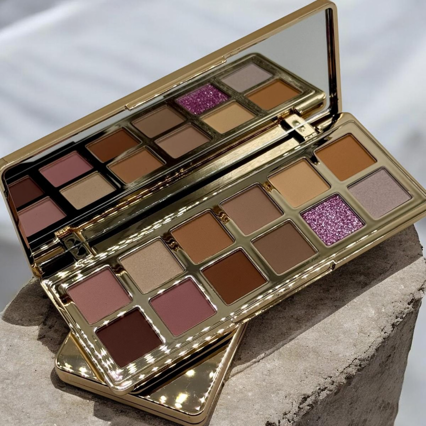AMEE BEAUTY NudeGasm Shadow Palette w/Display  12pcs + Tester